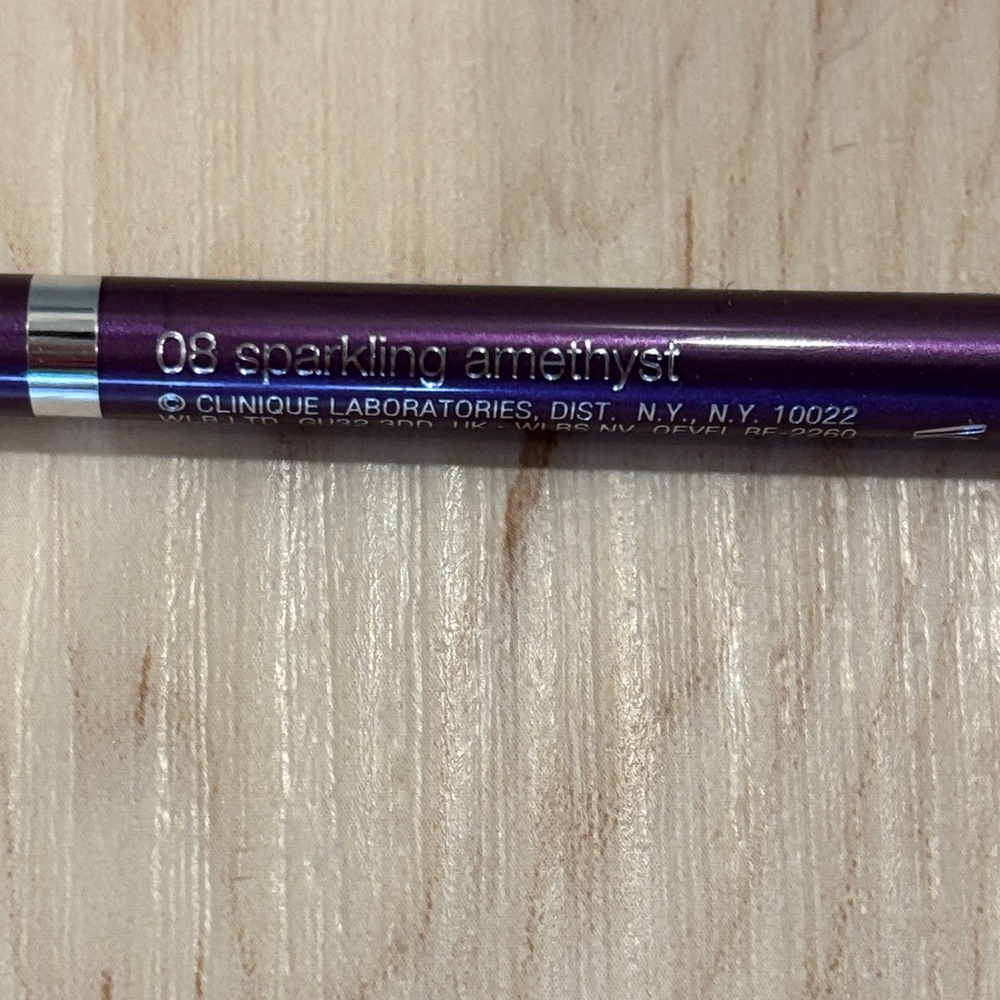 Clinique Gel Tech Eyeliner in Sparkling Amethyst - Picture 3 of 4
